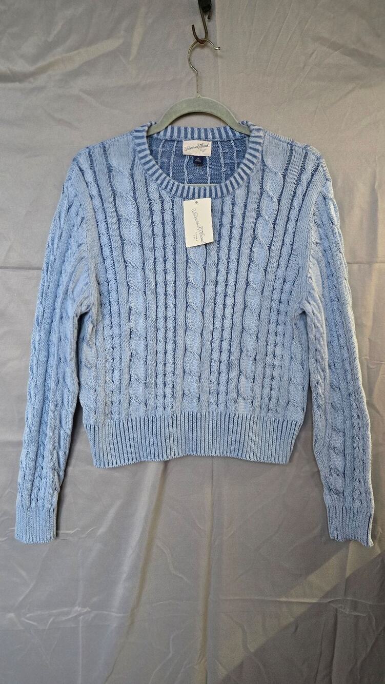 Universal Thread Sweater Womens Medium Blue Cable Knit Crew Neck Cropped